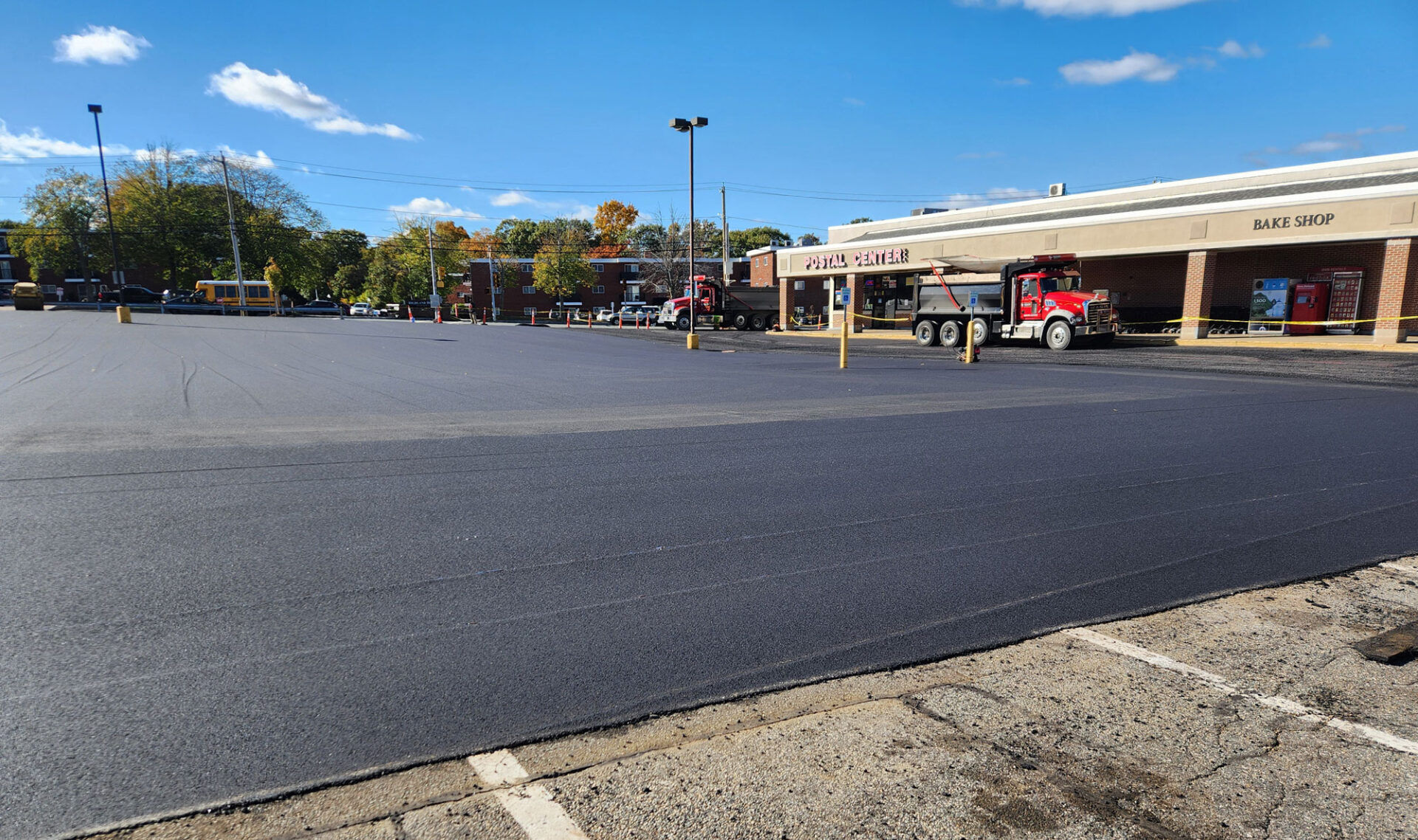 parking commercial paving - parking lots